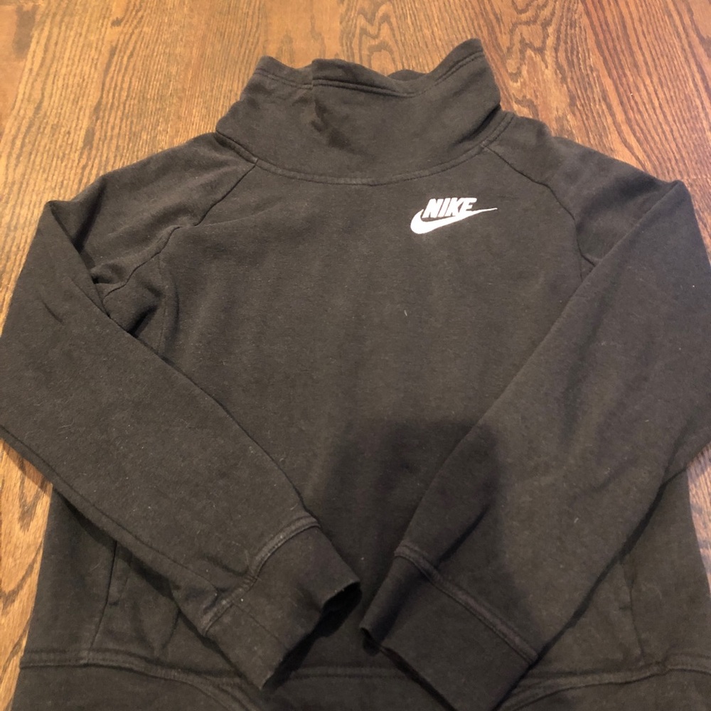 Girls Nike pullover sweatshirt youth large